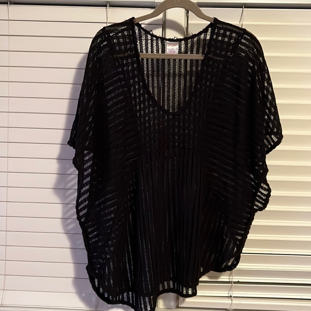 Really cute and comfy Mesh poncho!